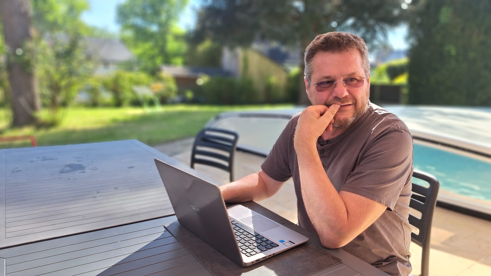 Sylvain Guif, fondateur de Percer Local, à son bureau